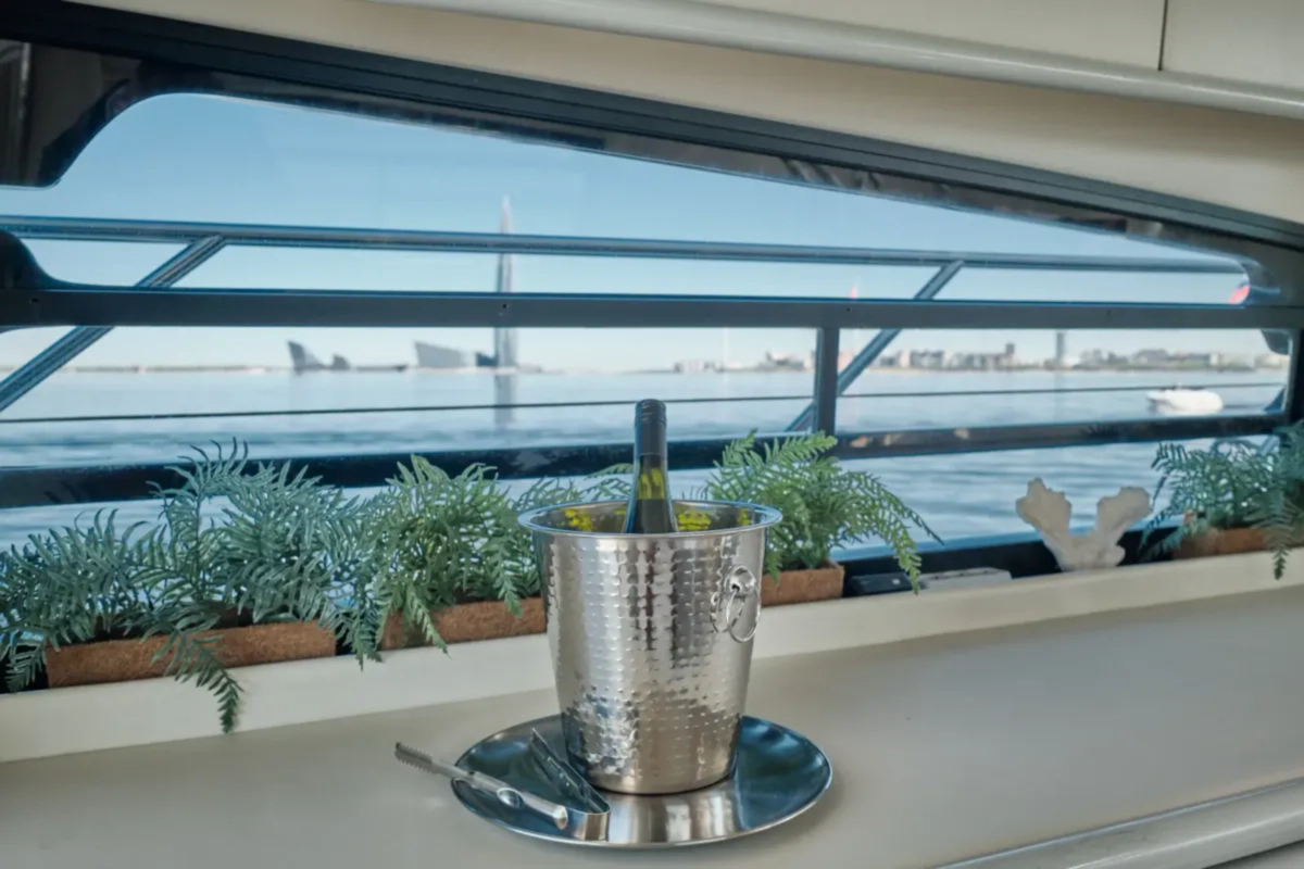 Яхта California 62 image- 18